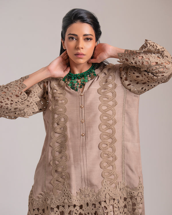 Aura Beige